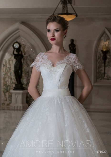 https://amore-novias.com/images/stories/virtuemart/product/GT029       (2).jpg